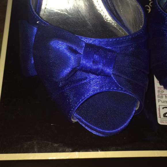 Royal blue bow stripped heels - Picture 4 of 5